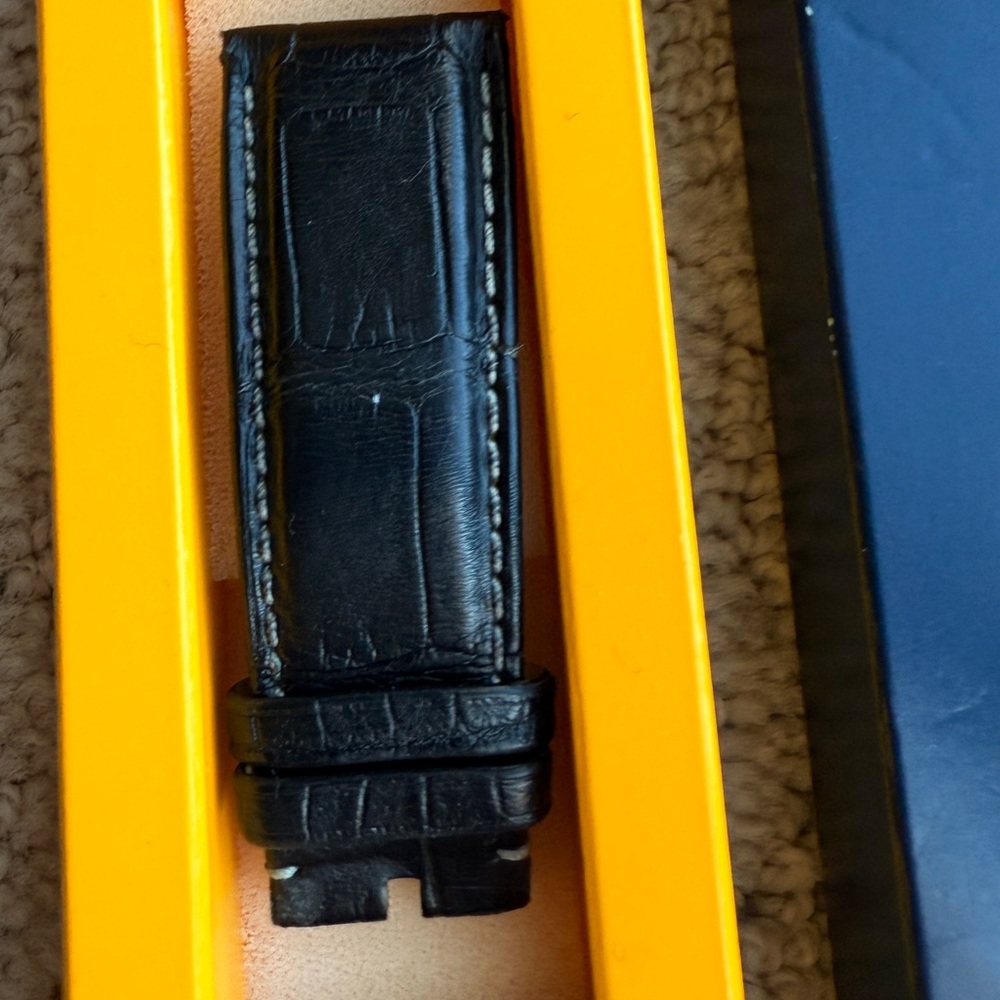 BLACK ALLIGATOR LEATHER STRAP - - Picture 6 of 8